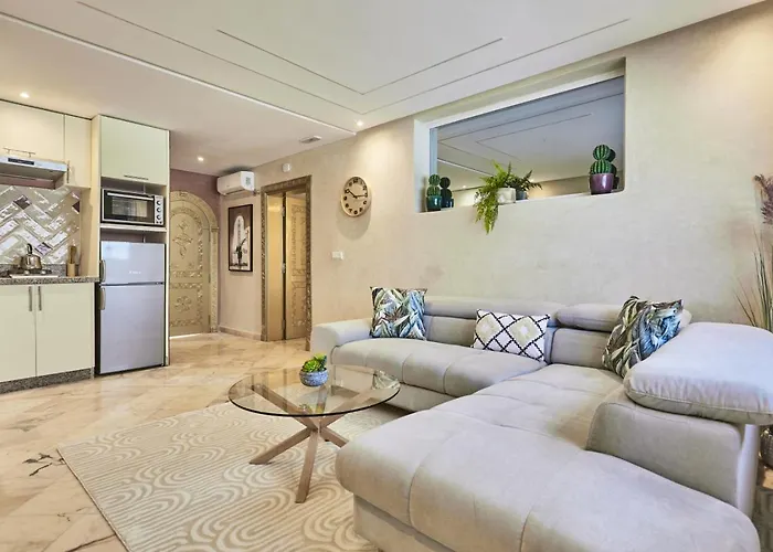 Amwaj Apt - Golden Sands And Blue Waves Beach Escape