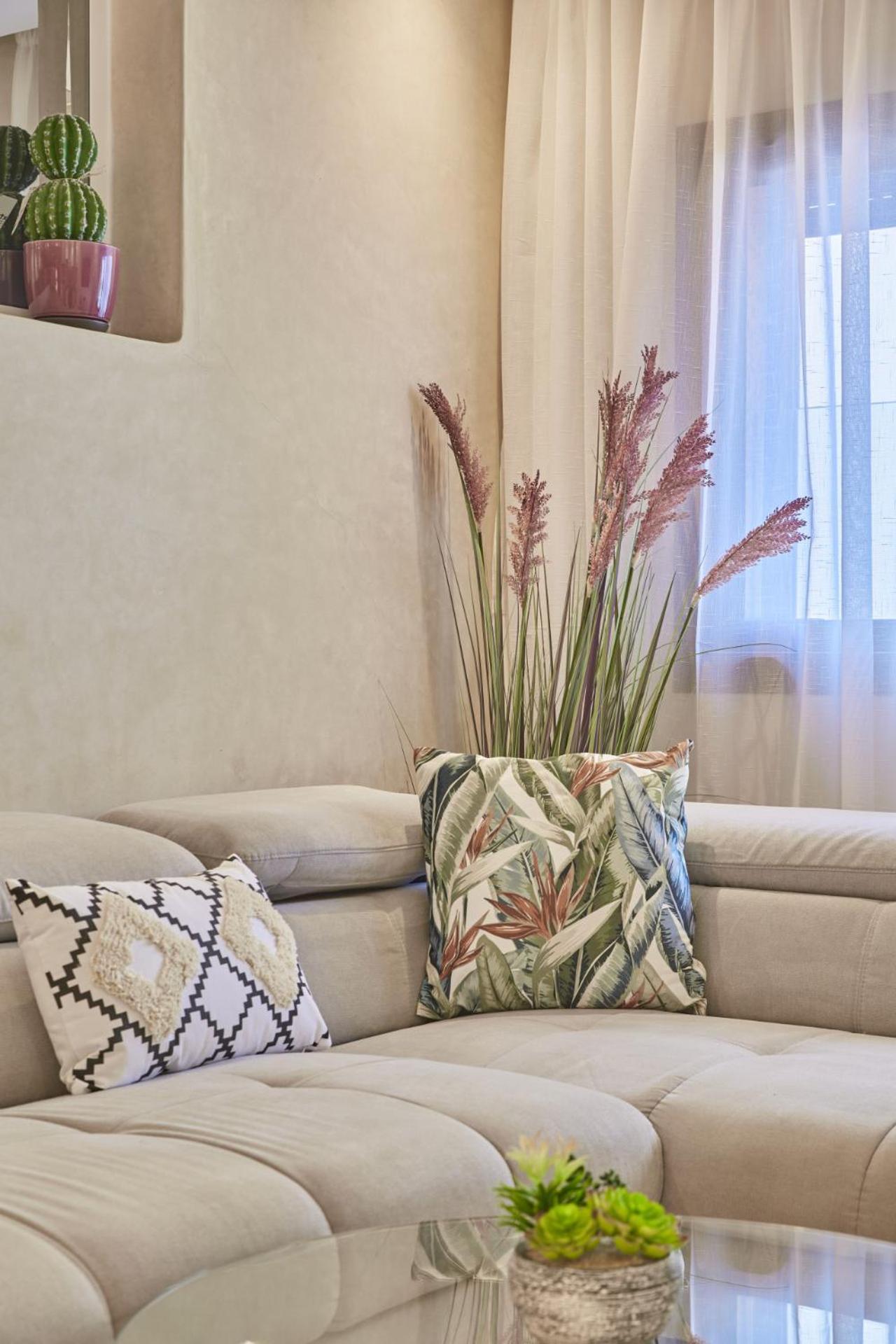 Golden Sands And Blue Waves Escape Apartment